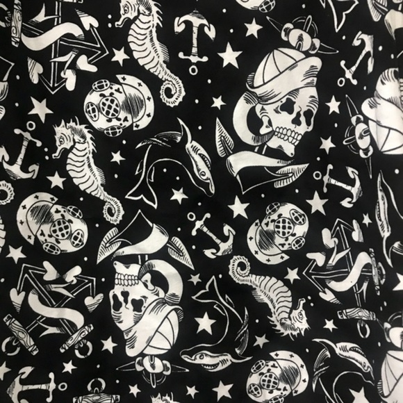 Men's Iron Fist Black & White Dark Seas Tank Top - Picture 4 of 4